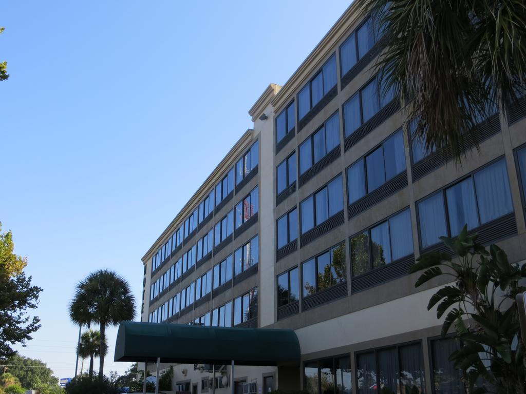 Eurotel Inn 梅特兰 外观 照片