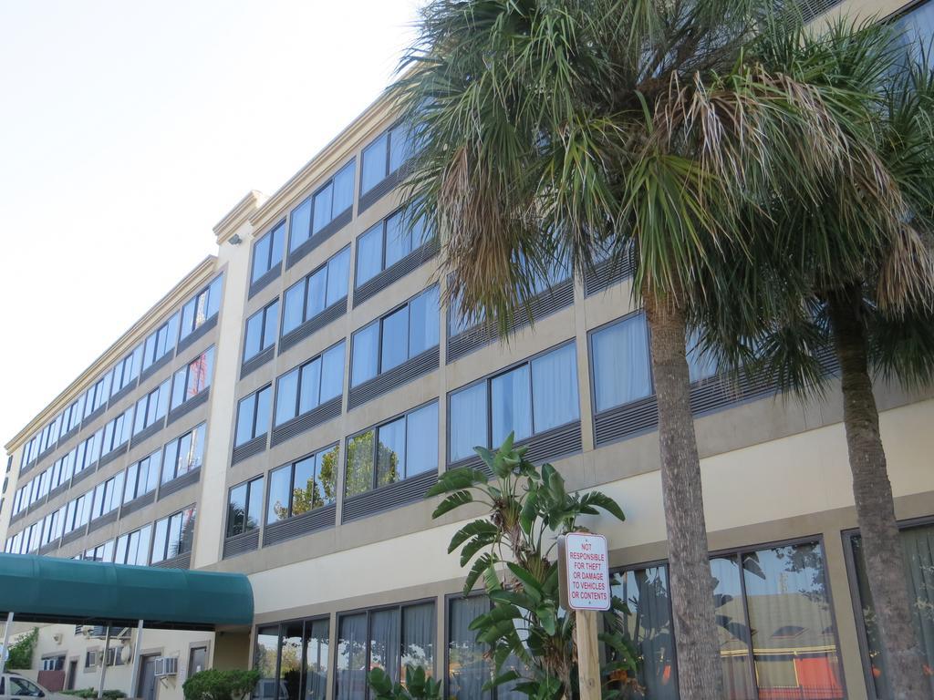 Eurotel Inn 梅特兰 外观 照片