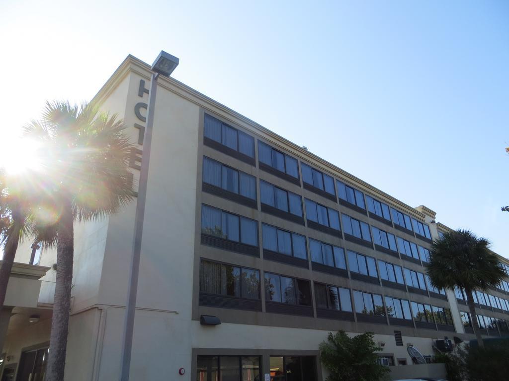 Eurotel Inn 梅特兰 外观 照片