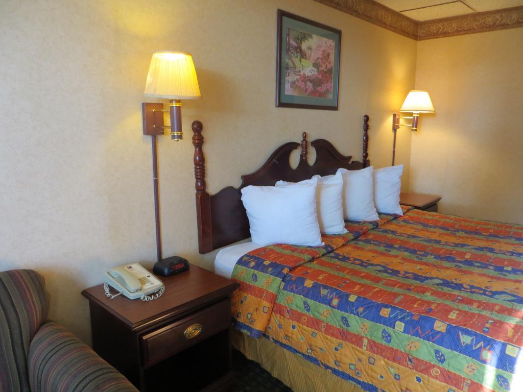 Eurotel Inn 梅特兰 外观 照片